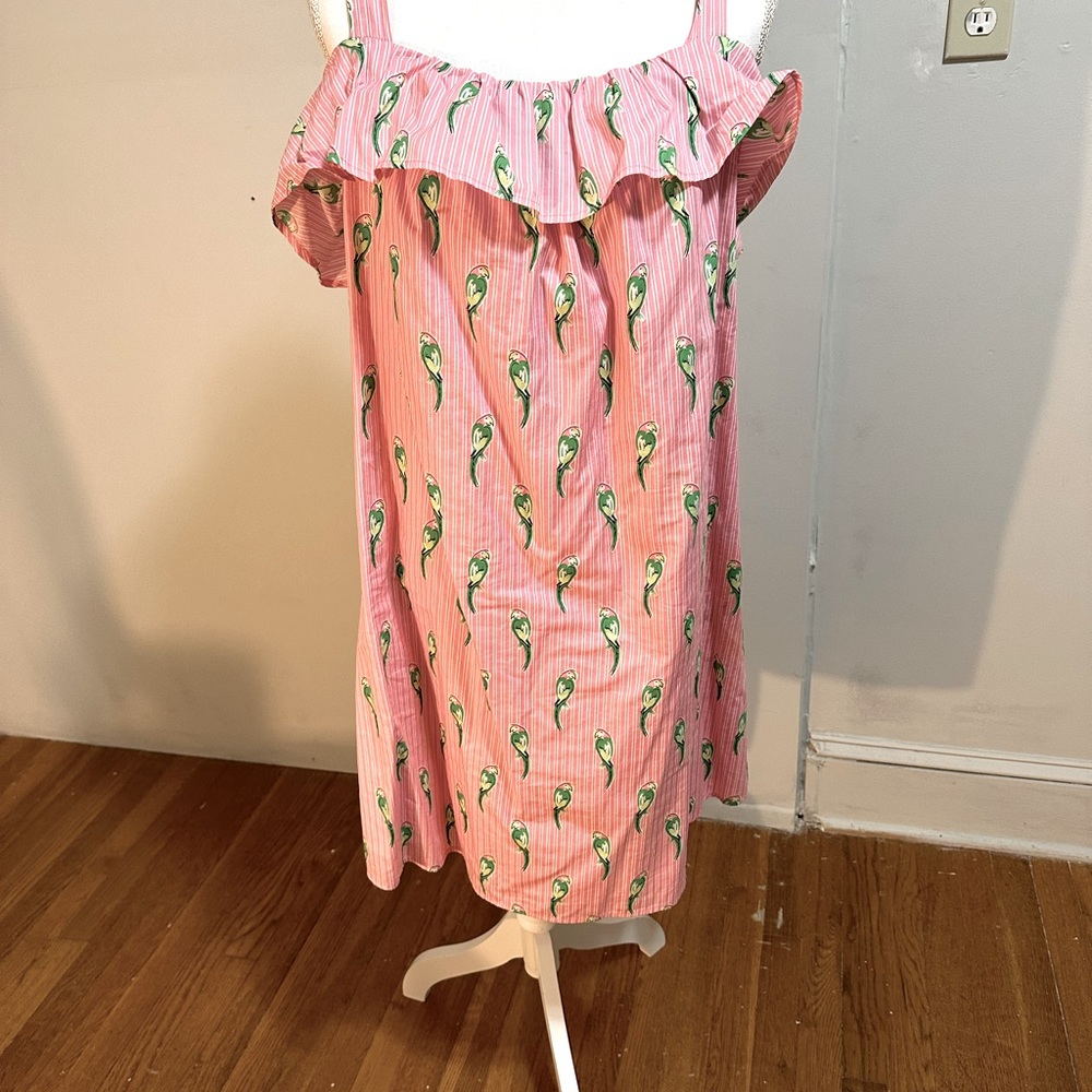 Cute beach dress - pink with parrots